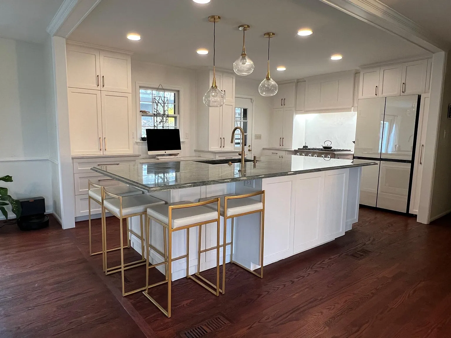 909 Rosser Ln photo 1