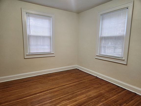 4th image of 1526 W 3rd Ave