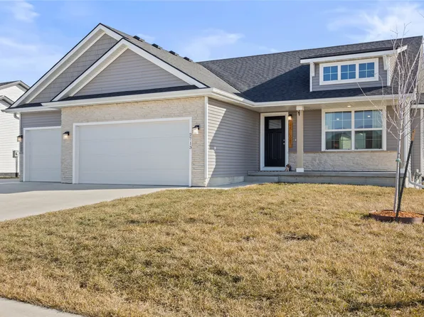 2713 8th Ave SW, Altoona, IA 50009