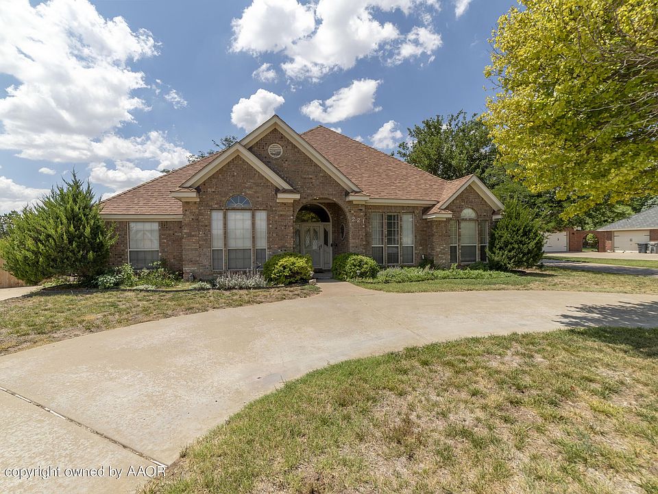 1st image of 221 Tumbleweed St