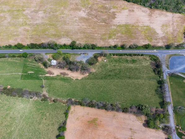 3584 Lee Hwy, Weyers Cave, VA 24486