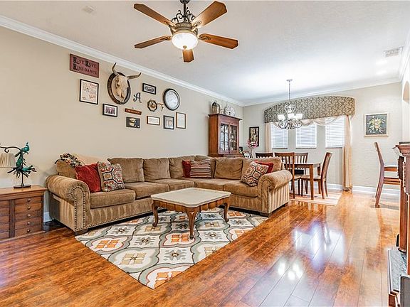 5th image of 618 105th Ln N