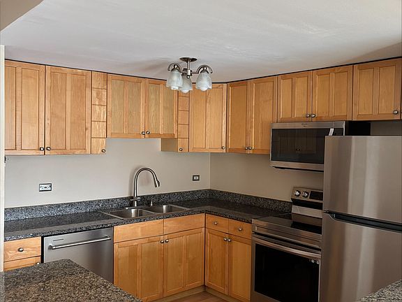 5th image of 2015 S Finley Rd APT 209