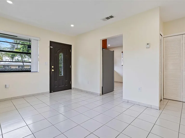 337 Grand Canal Dr #1 — Photo 12