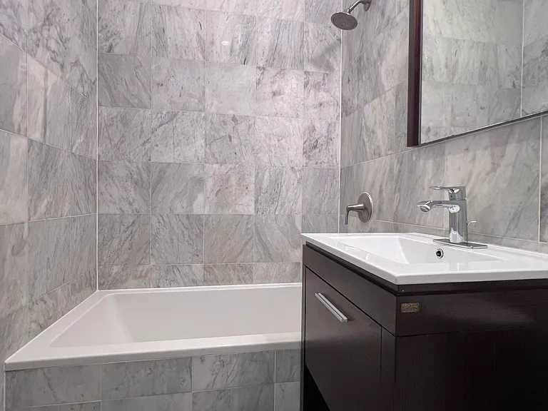 184 Kosciuszko St #3 — Photo 3
