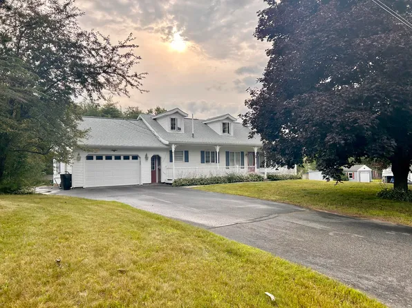 19 Pinecrest Avenue, Sabattus, ME 04280