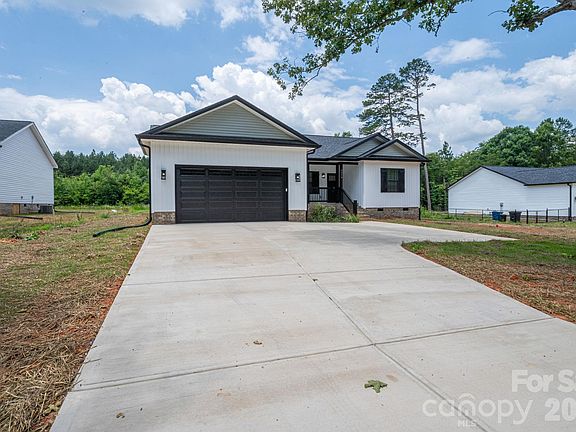 4th image of 2474 Shoal Rd