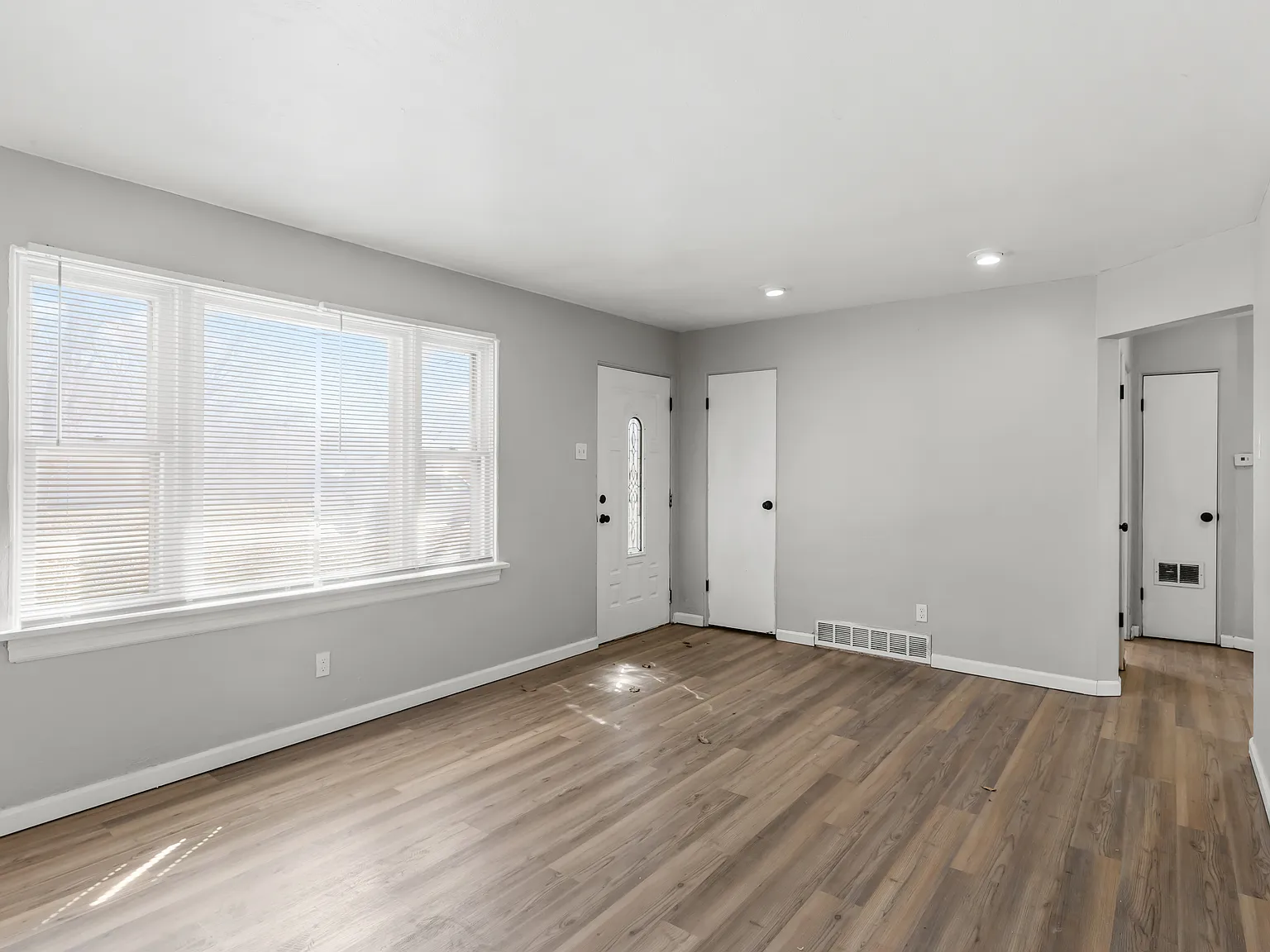 1631 Nemnich Ave Saint Louis MO 63136 — Photo 3