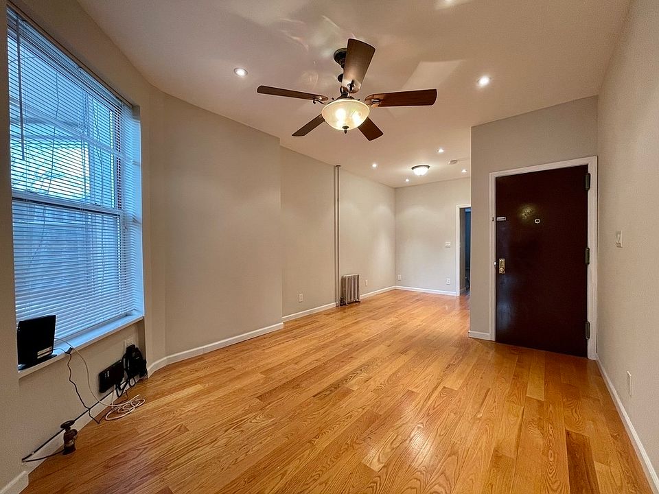 2nd image of 55 Newell St APT 2R
