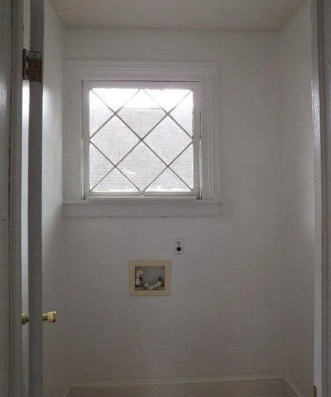 914 Beman St — Photo 12