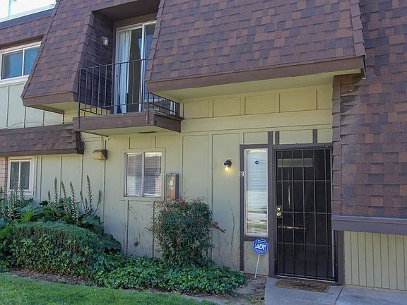 4th image of 5610 Hillsdale Blvd APT B