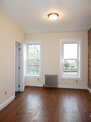 Rented by R New York | media 21