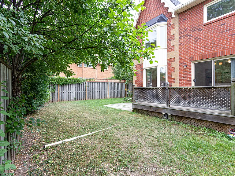 2006 Glenada Cres #6 — Photo 36