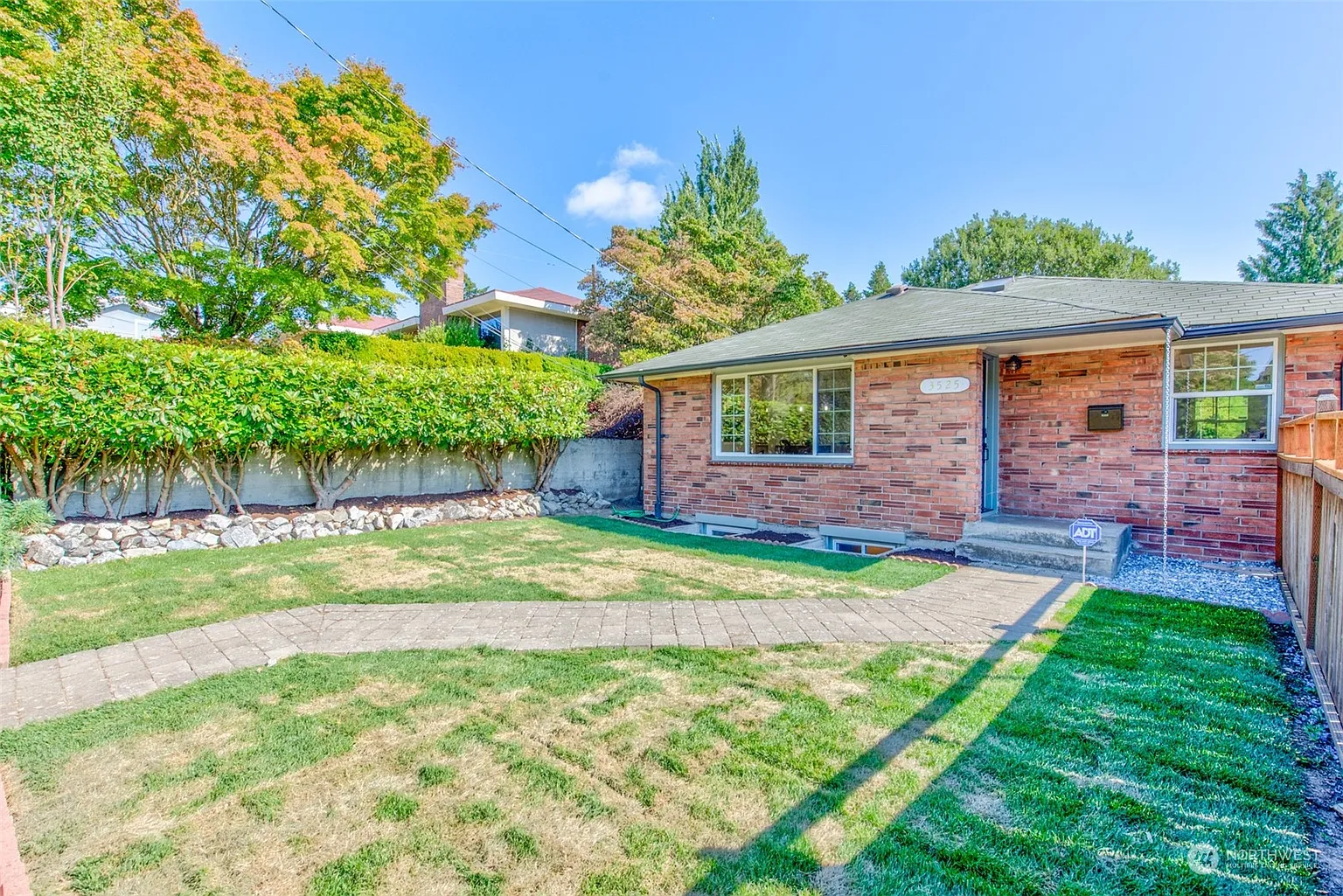 3525 SW Kenyon Street photo 1