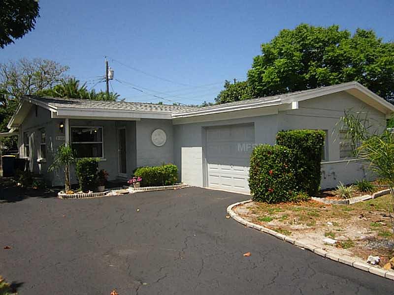 1st image of 10680 Blossom Lake Dr