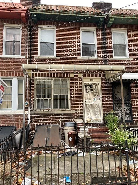 828 53rd St photo 1