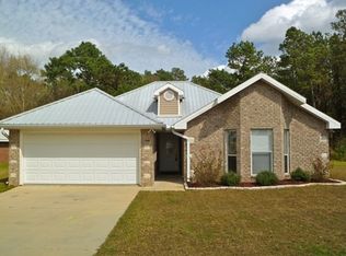 11 Longwood Place Dr, Hattiesburg, MS 39402