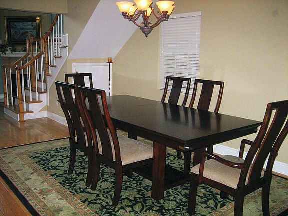 3rd image of 2926 W Knights Ave