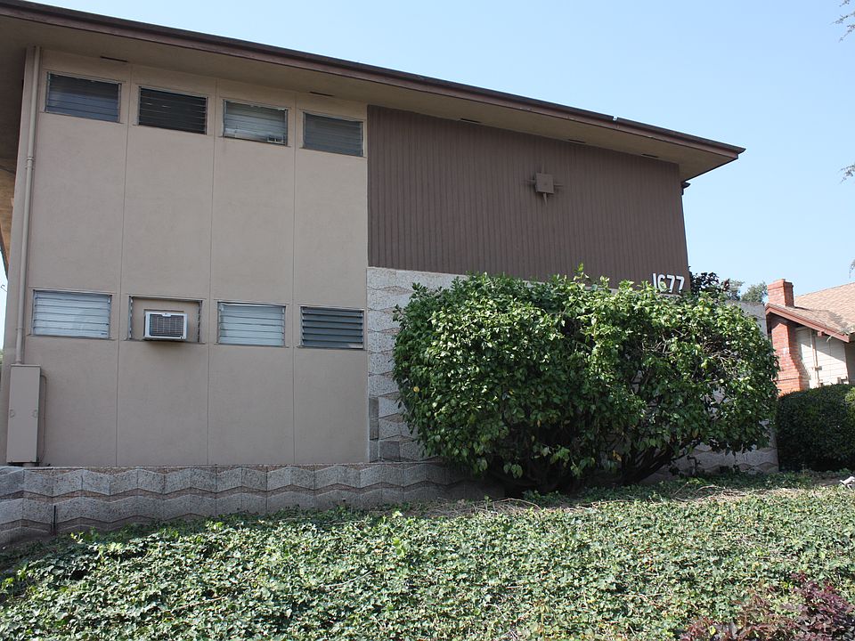 1st image of 1677 N Lake Ave APT 11