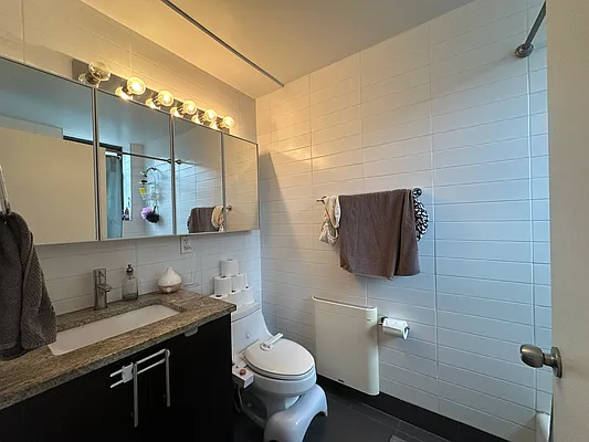 Rented by Daniel Gale Sotheby's International Realty | media 11