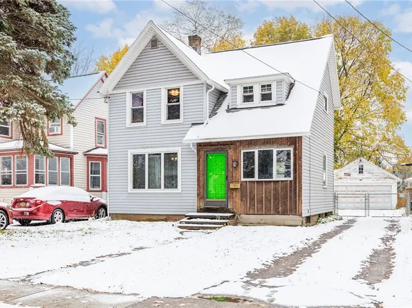 51 Saint Johns Park, Rochester, NY 14612