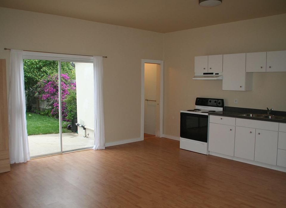 1st image of 1030 Avenue A