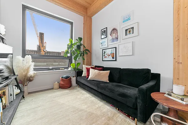 Rented by MNS | media 13