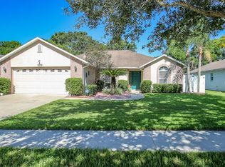 2241 Towering Oaks Cir, Seffner, FL 33584
