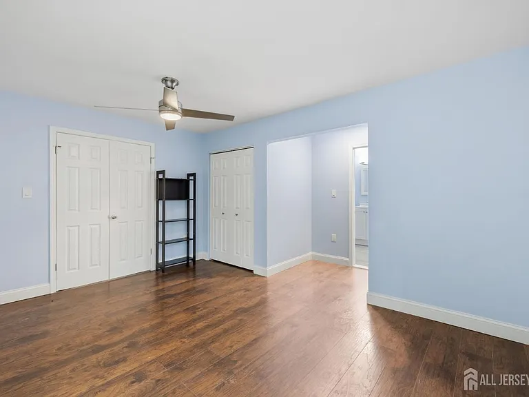 1609 Mulberry Ct — Photo 17