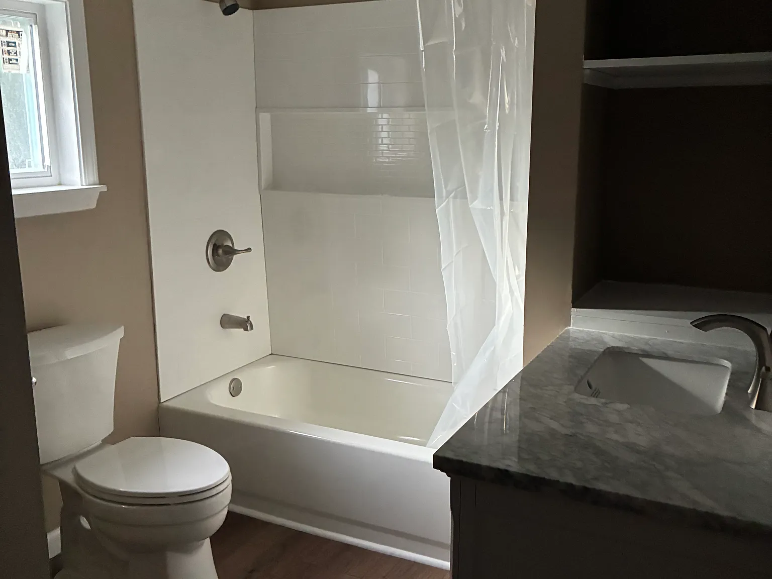 3 bed, 2240 sqft, $1,700 — Photo 3