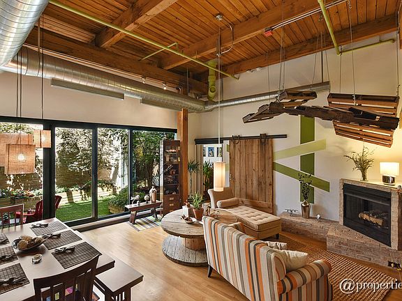 Living Room/Dining Room