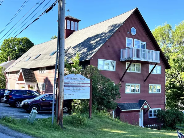 1856 Quechee Main Street #3, Hartford, VT 05059