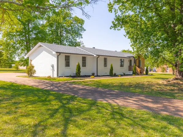 310 Lisa Ln, Gallatin, TN 37066