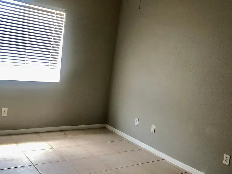 1011 Jubilee Ct — Photo 8