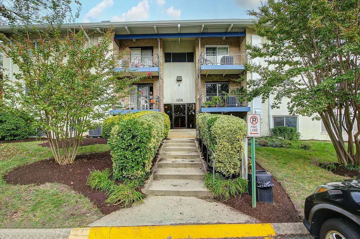 Building Photo - 11408 Cherry Hill Rd #103