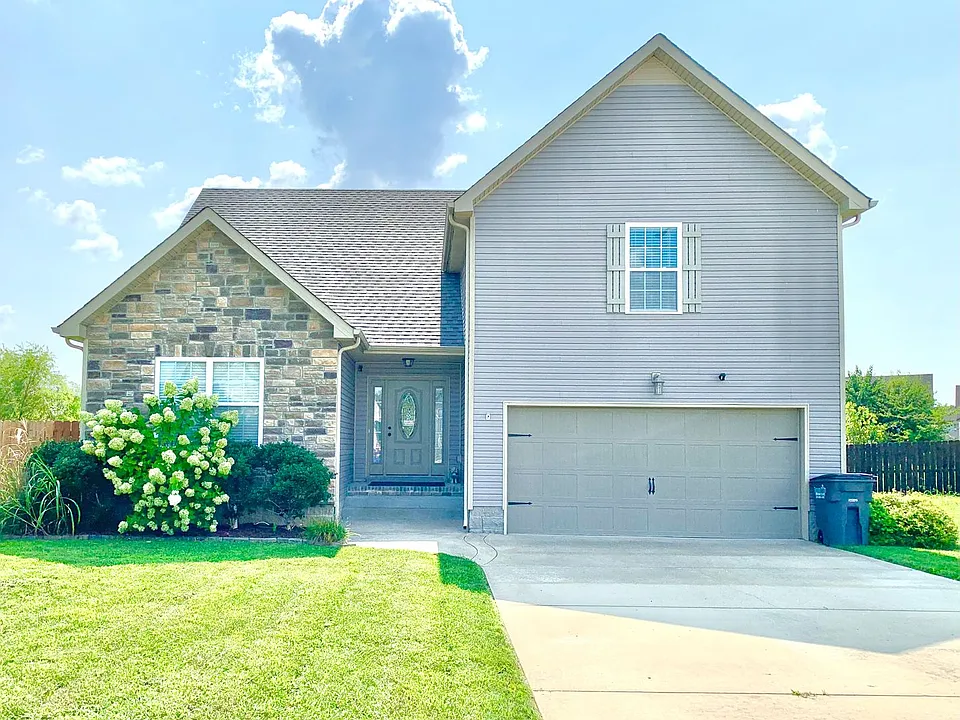 3734 Silver Fox Ct