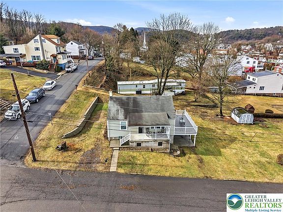 5th image of 25 Spring St