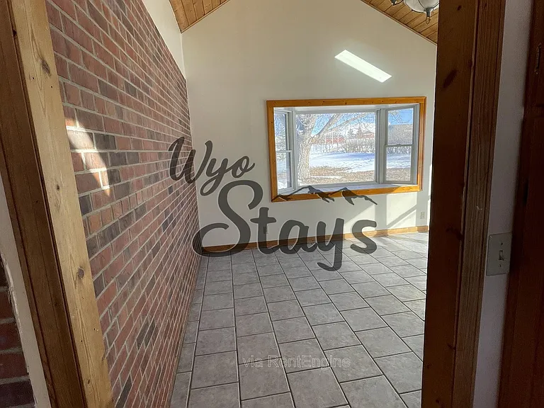 2 Hawk Ln — Photo 8