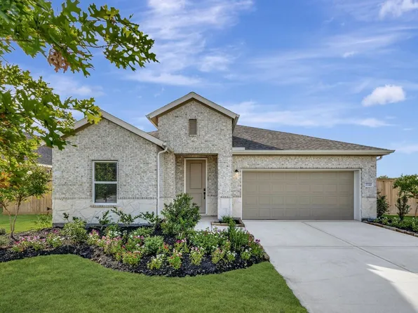 7722 Jade Crest Dr, Angleton, TX 77515