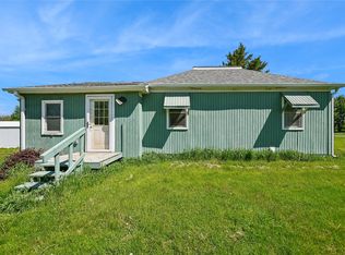 873 Paralta Rd, Springville, IA 52336