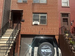 87 3rd St #2, Brooklyn, NY 11231
