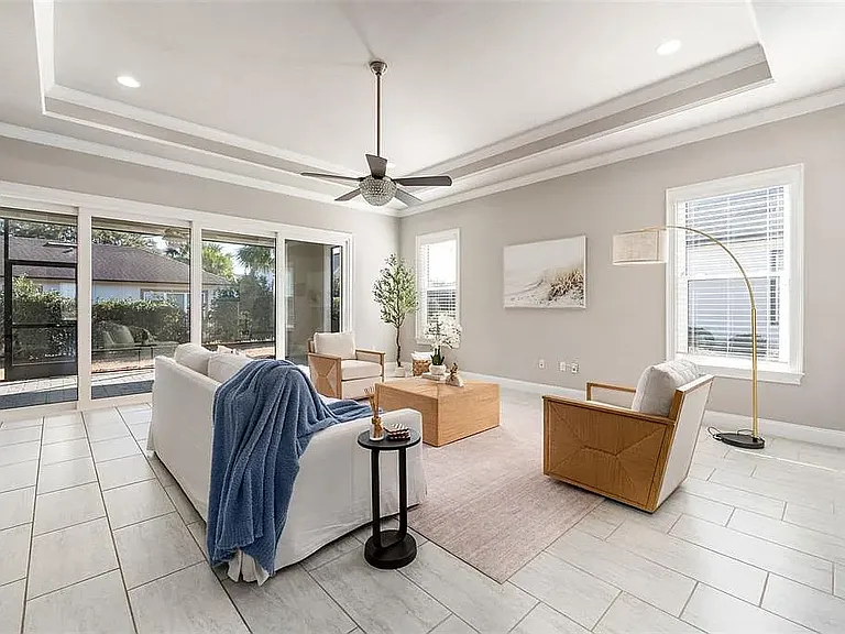 3335 SW 115th Ter — Photo 5
