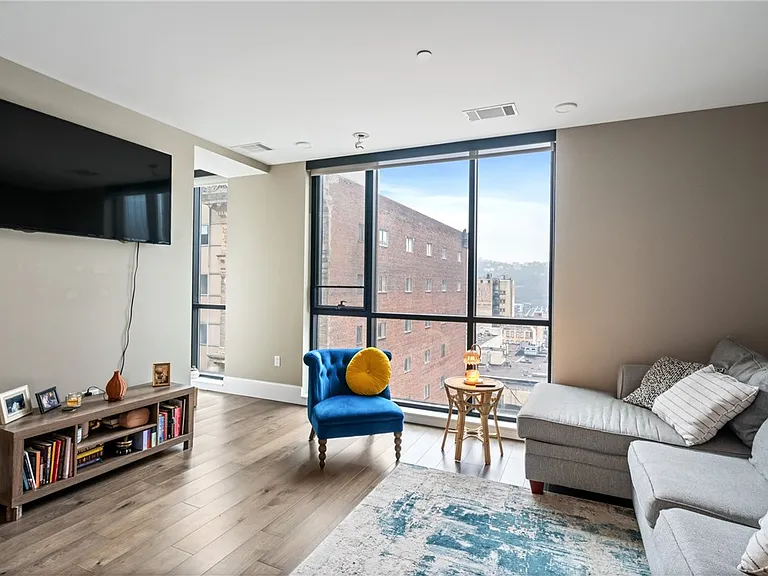 350 Oliver Ave #1303 — Photo 4
