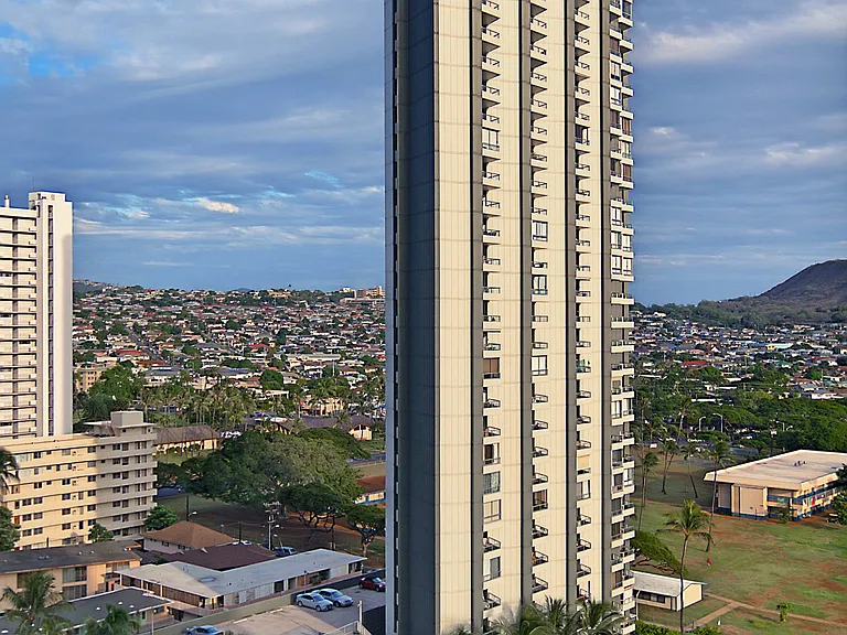 2600 Pualani Way #1404 — Photo 21