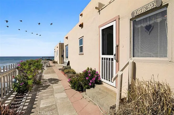 1761 Ocean Front St