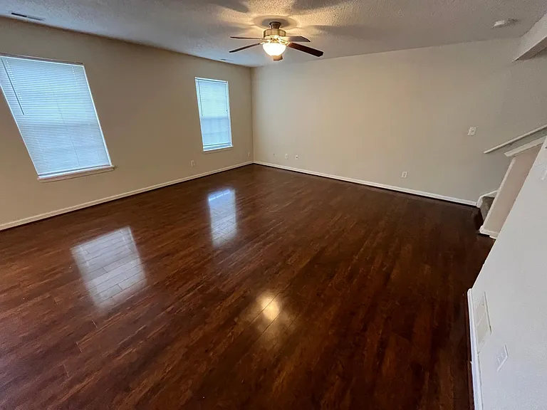 3168 Shadow Bend Dr — Photo 3