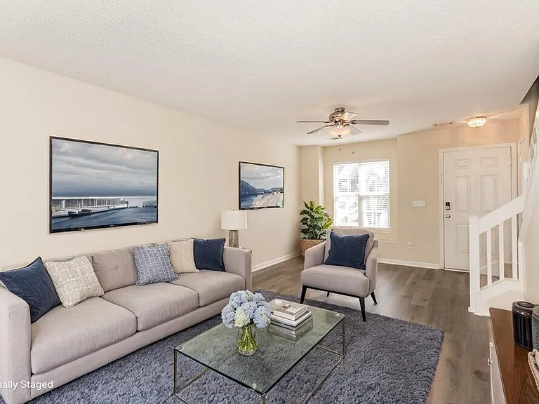 17113 Greenlawn Hills Ct — Photo 4