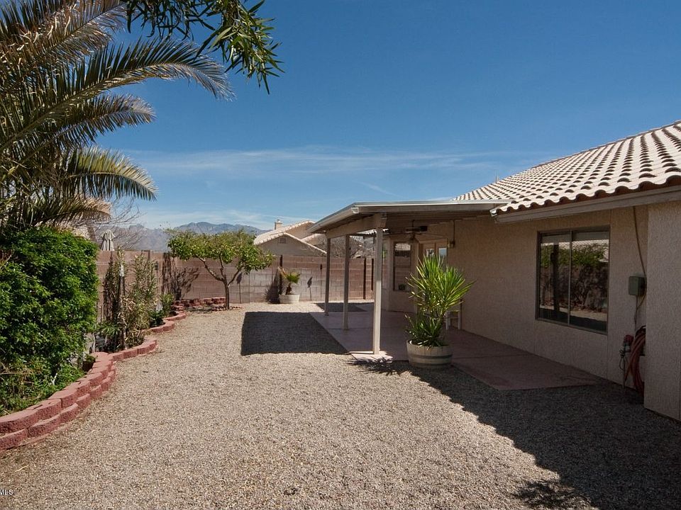 2nd image of 2129 N Jacana Loop