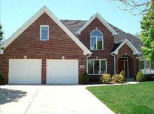 4096 Brockton Manor North Dr, Greenwood, IN 46143