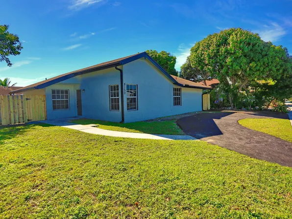 8120 SW 4th Ct, North Lauderdale, FL 33068